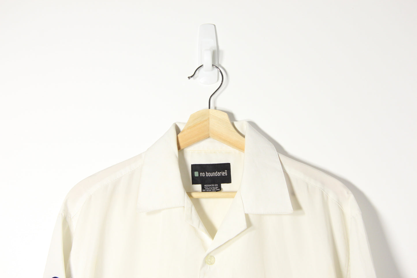 2000's No Boundaries Button Up Rave Shirt - M/L