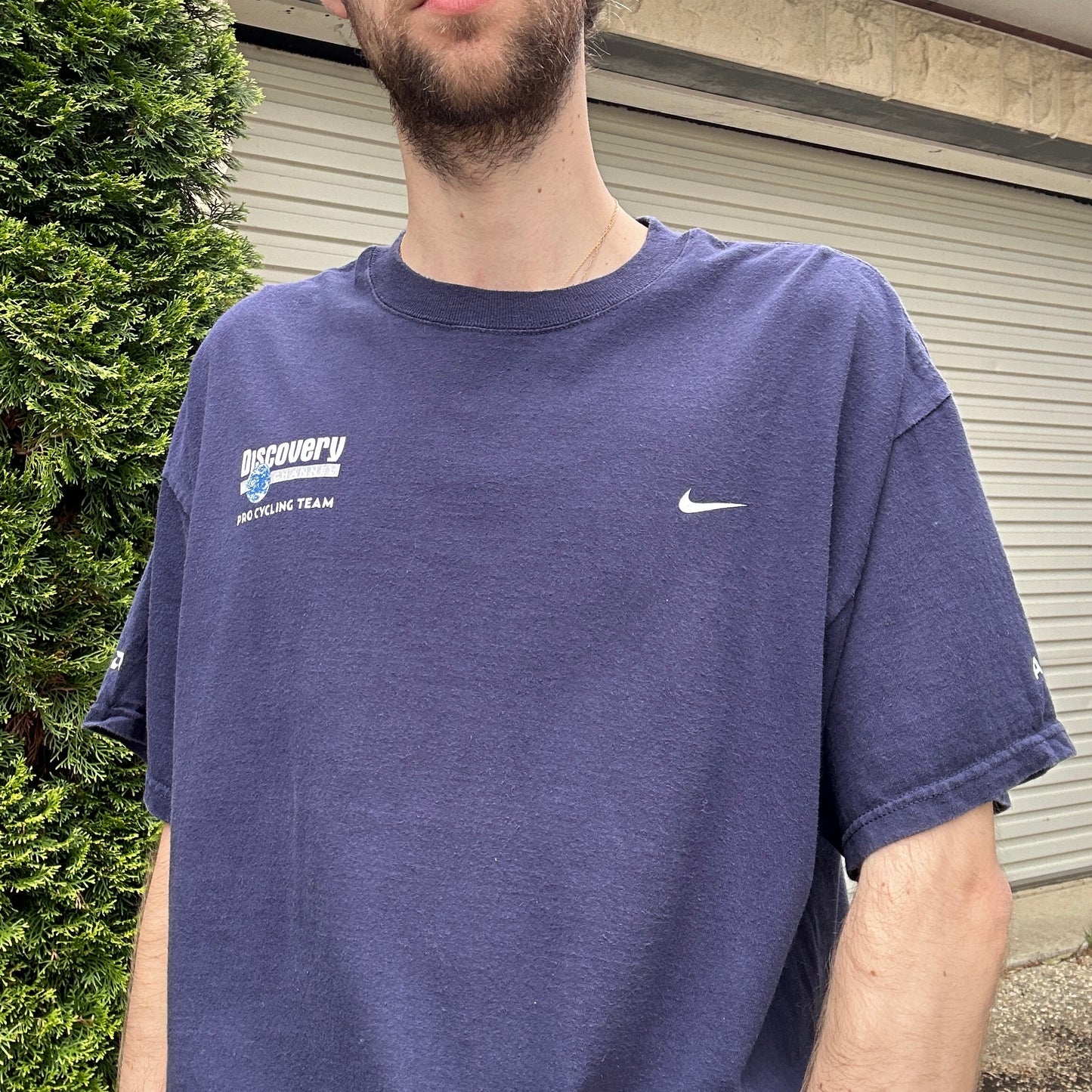 Vintage NIke Discovery Graphic Tee - XL