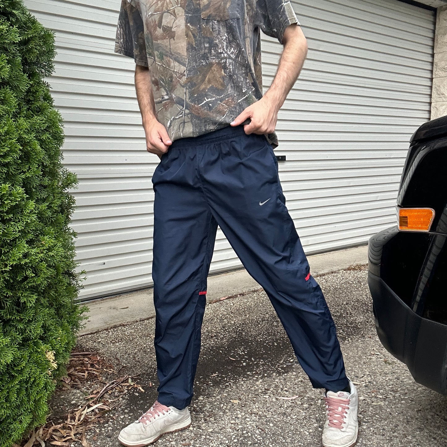 Vintage Navy Nike Trackpants - M