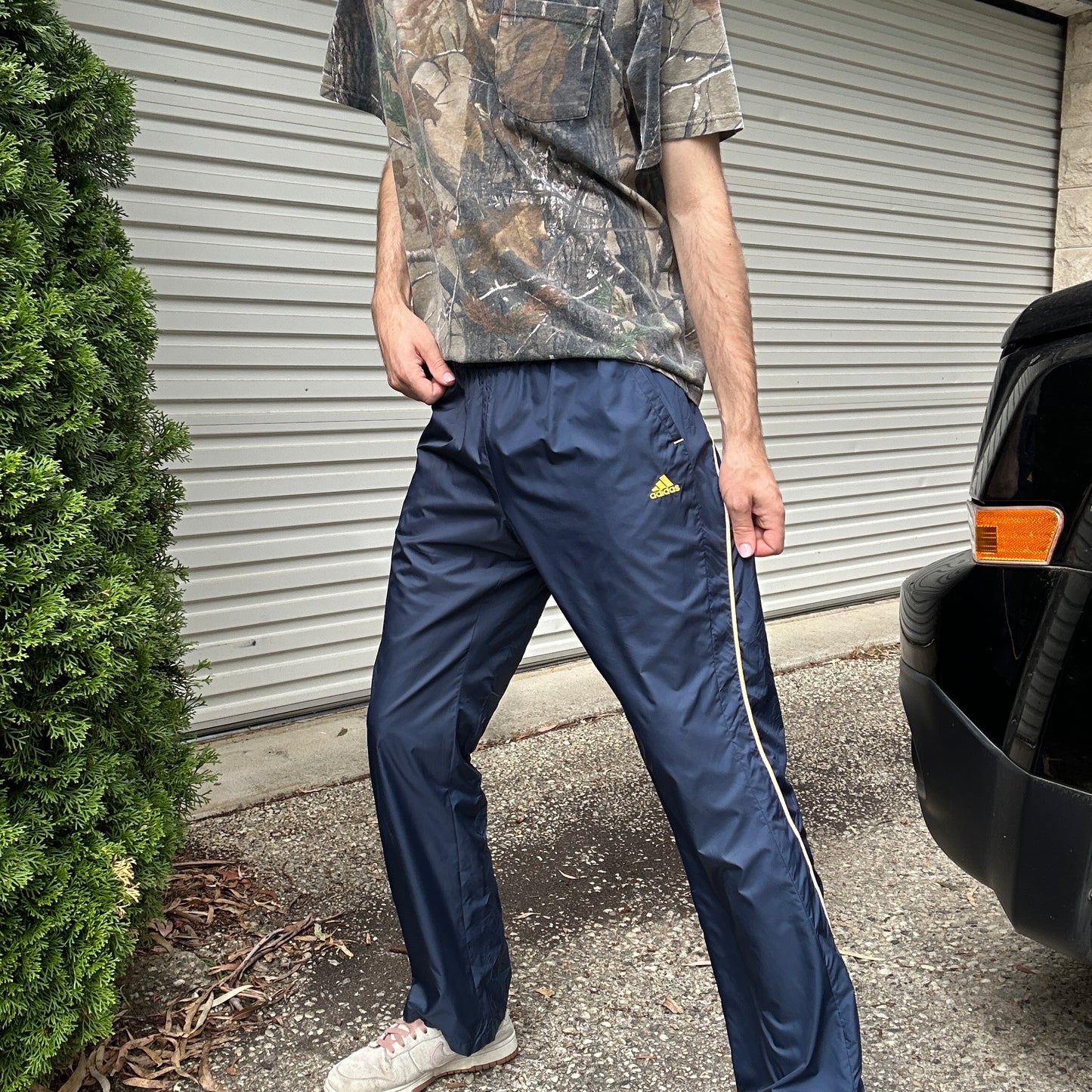 Vintage 90's Adidas Trackpants - M