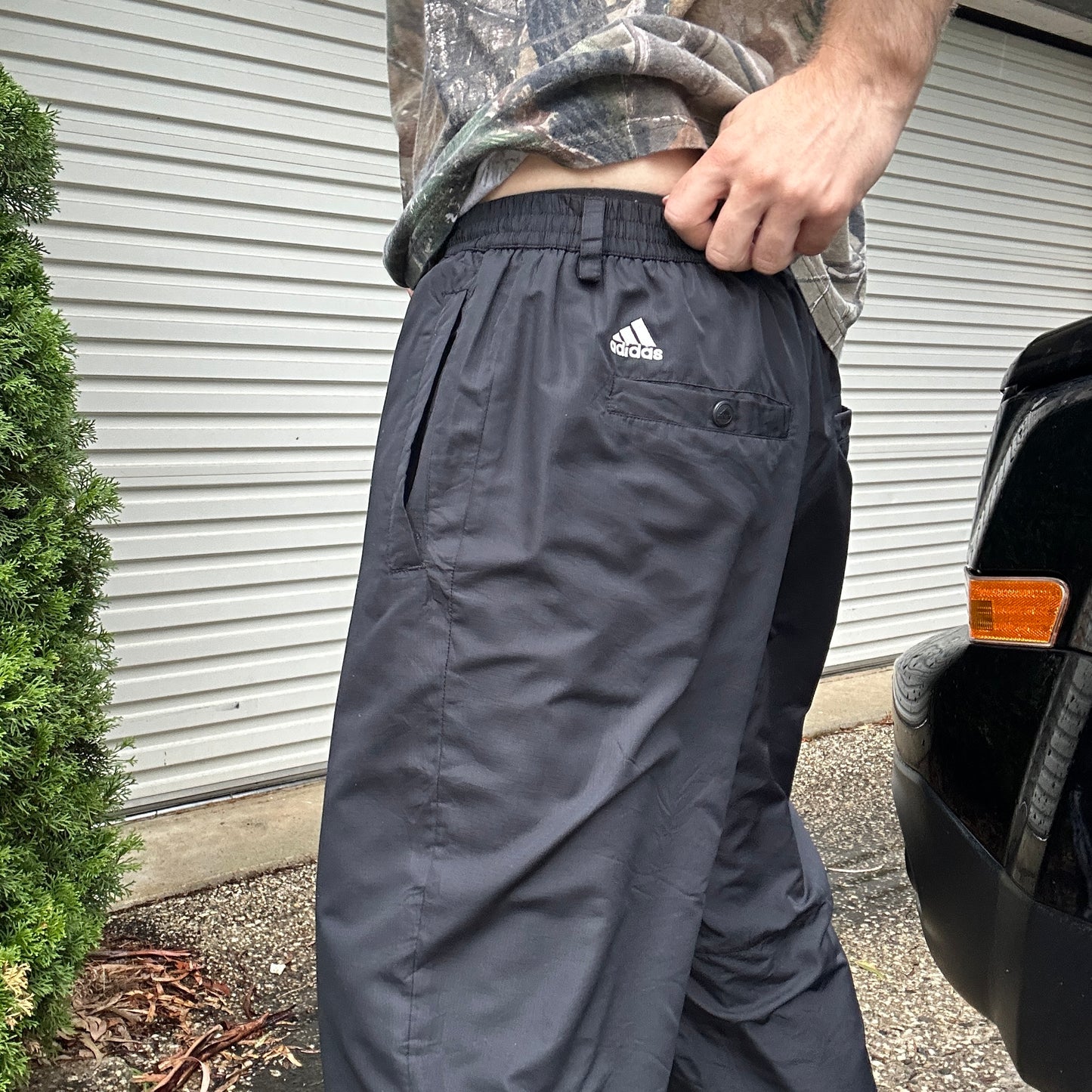 Vintage Black Adidas Trackpants - L (W)