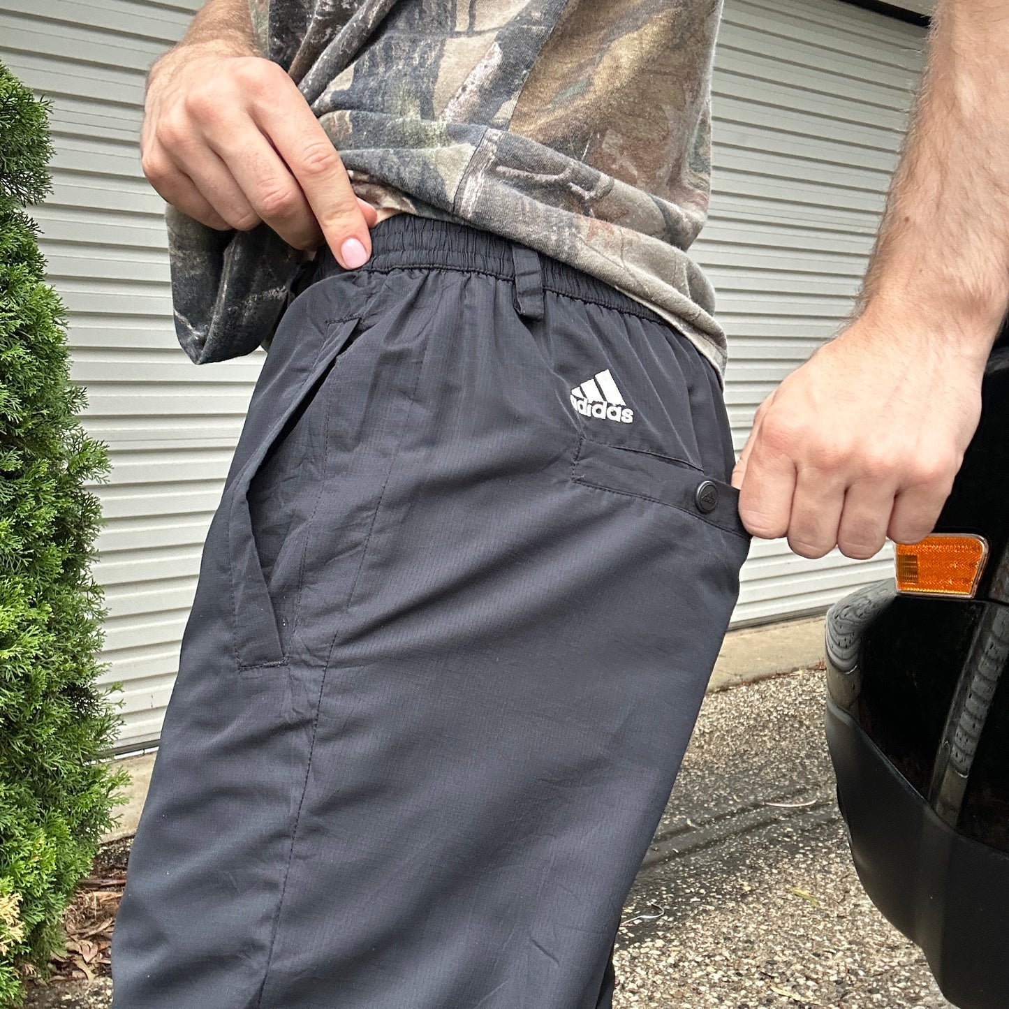 Vintage Black Adidas Trackpants - L (W)