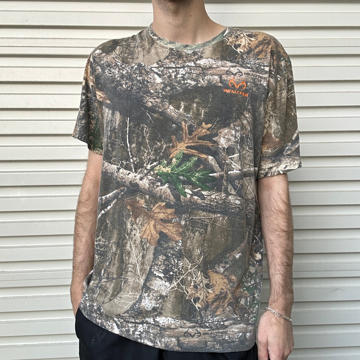 Vintage Realtree Camo Tee - L