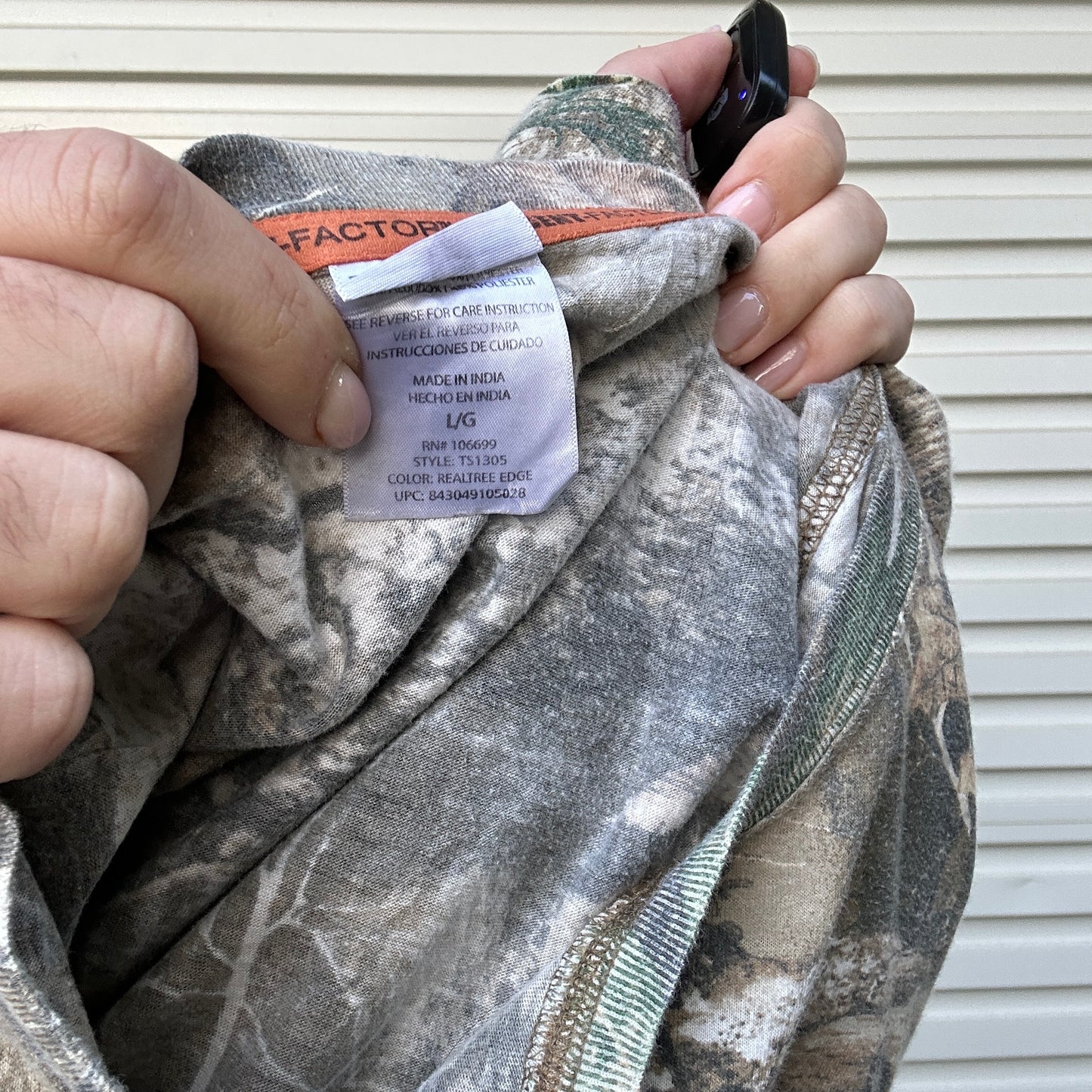 Vintage Realtree Camo Tee - L