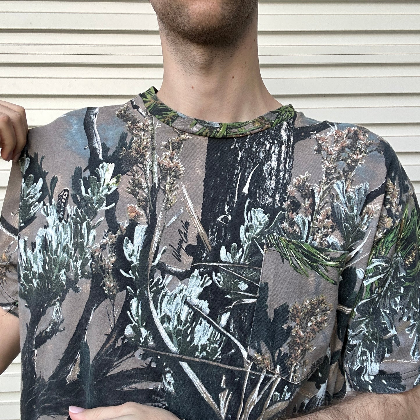 Vintage Realtree Camo Tee - L