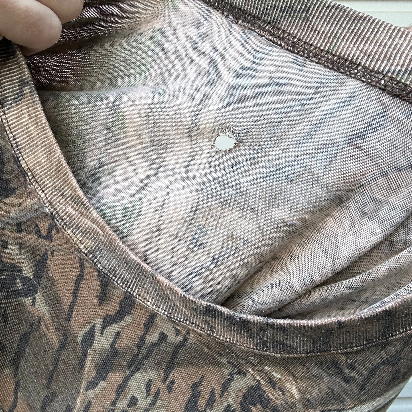 Vintage MossyOak Camo Tee - L