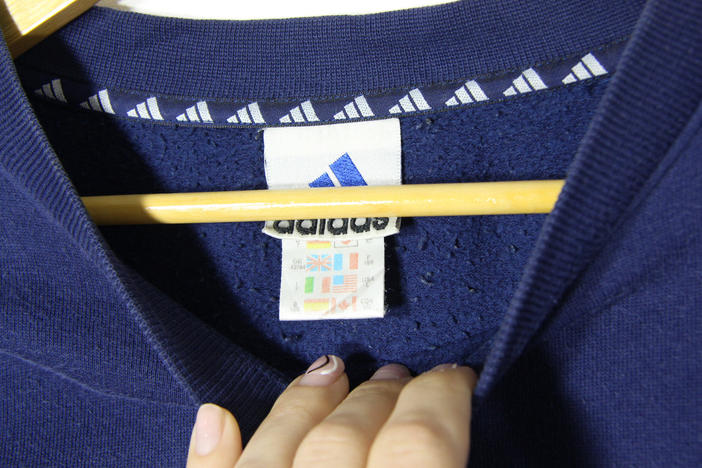 1990s Adidas Basic Sweatshirt - L