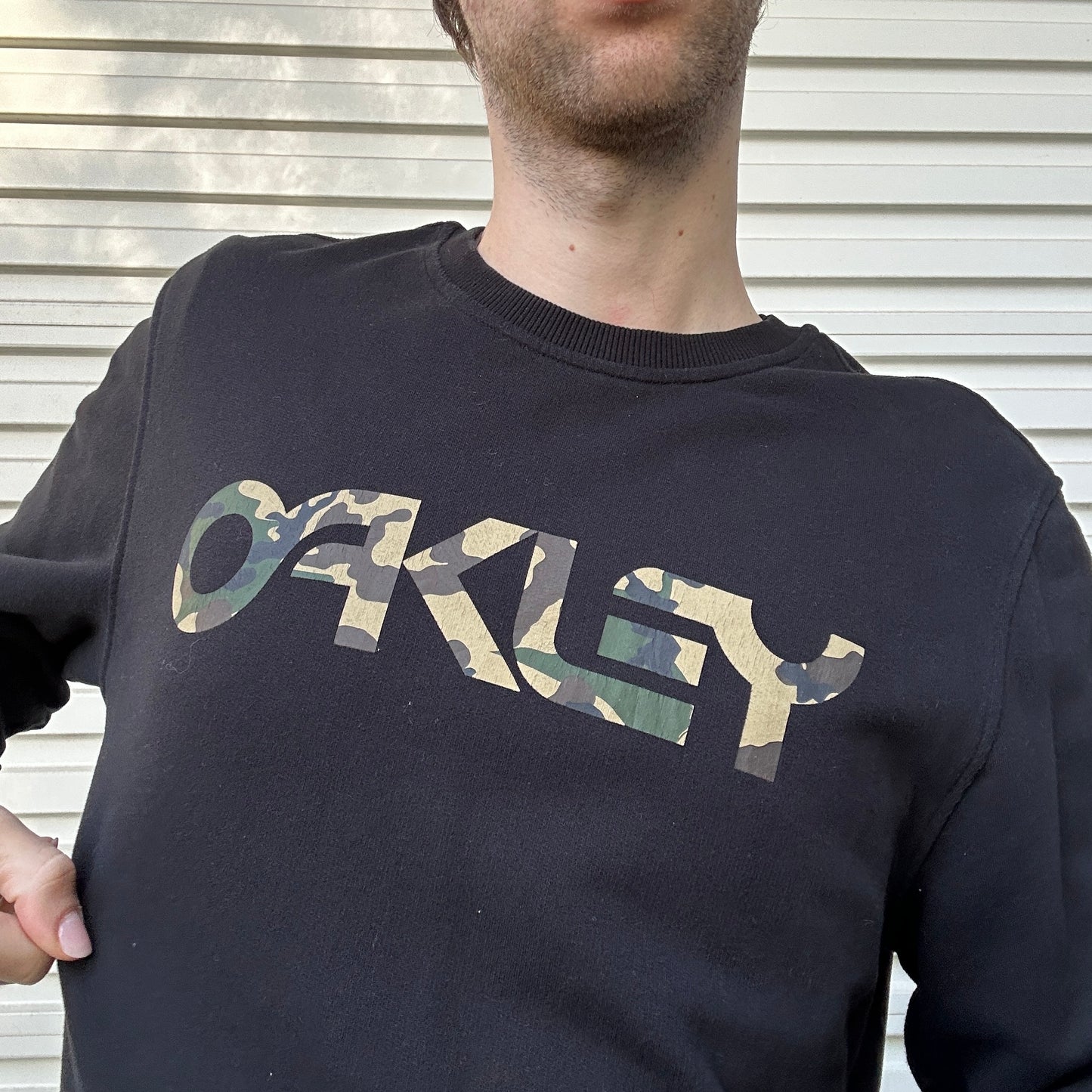 Vintage 2000's Oakley Sweatshirt - XL
