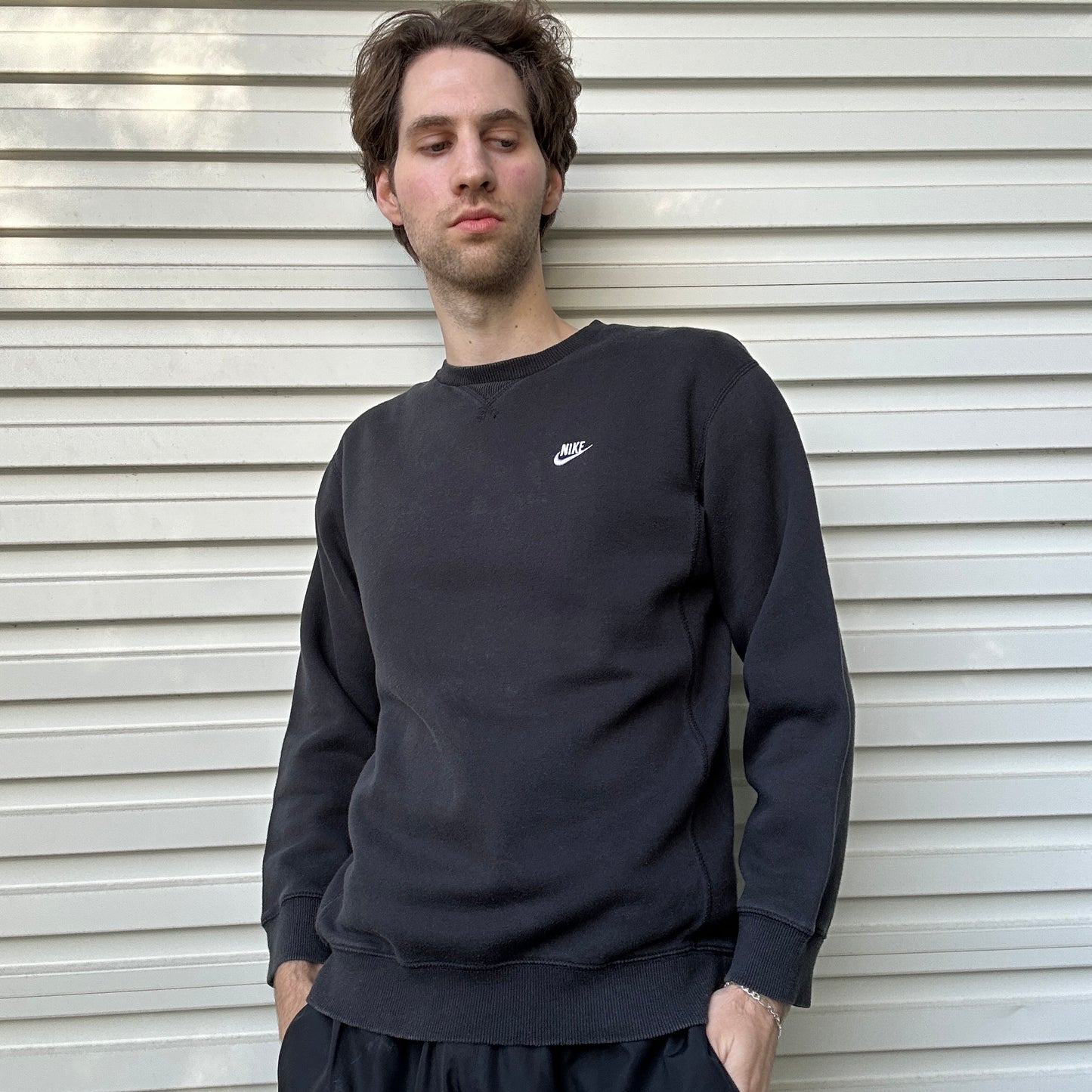 Vintage Nike Basic Sweatshirt - S