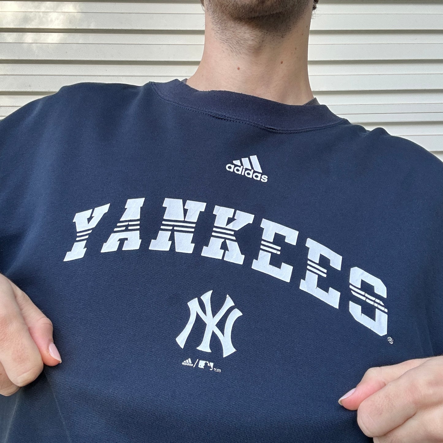 Vintage 2000's Yankees Sweatshirt - L