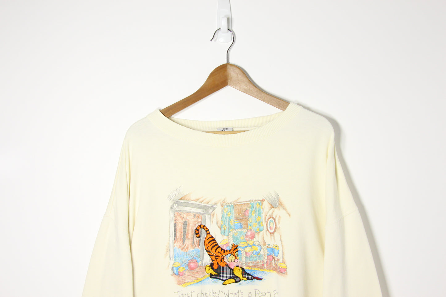 Vintage Winnie the Pooh Sweatshirt - XL