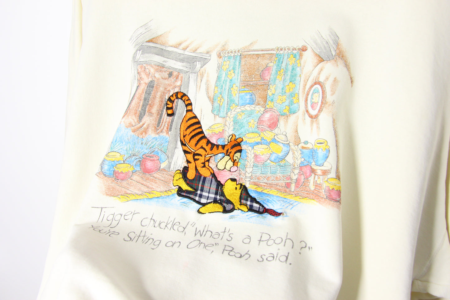 Vintage Winnie the Pooh Sweatshirt - XL