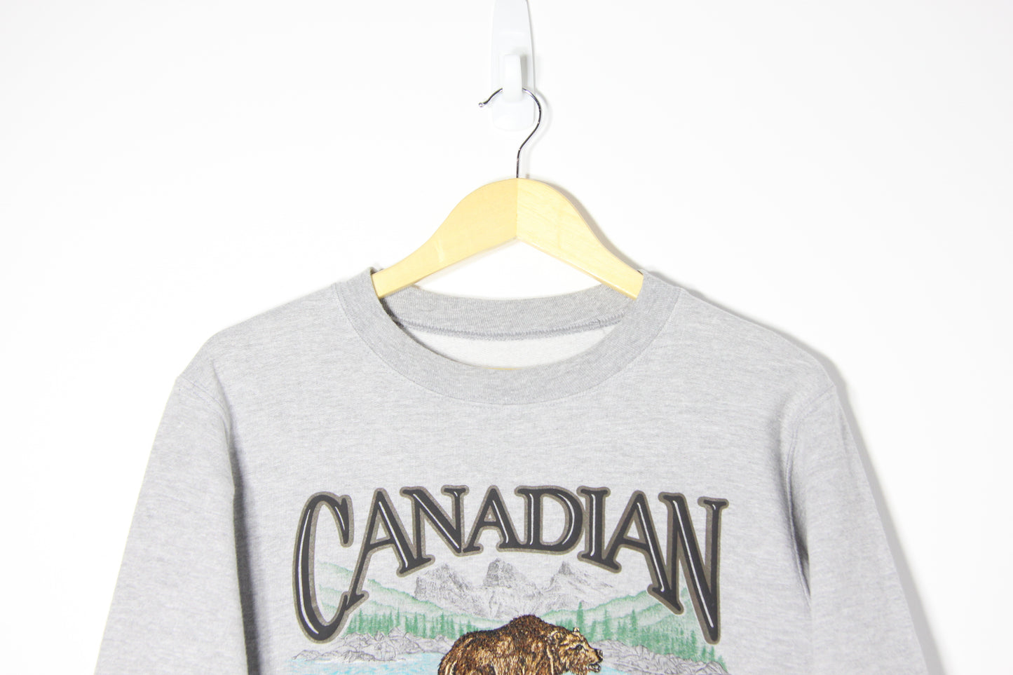 1990's Canadian Rockies Bear Sweatshirt - S/M
