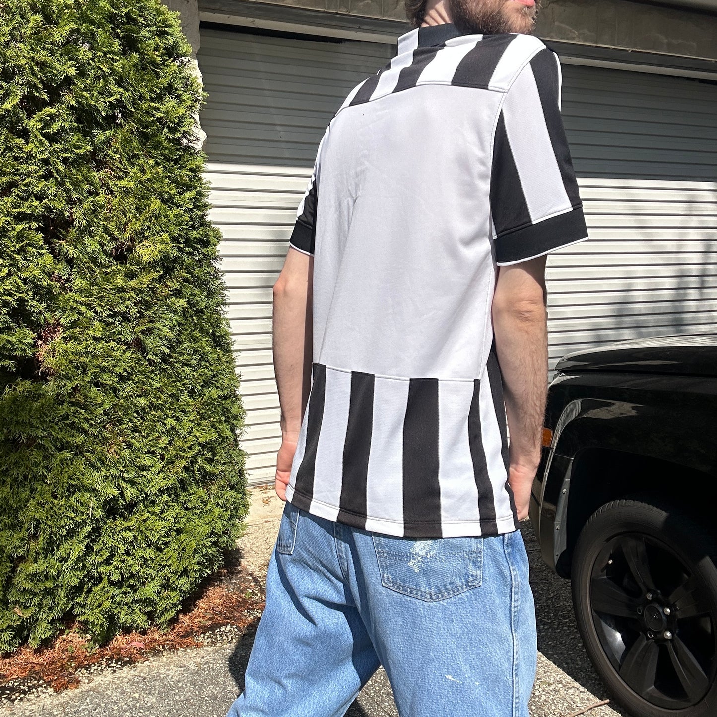 2000's Juventus Football Nike Jersey - M/L