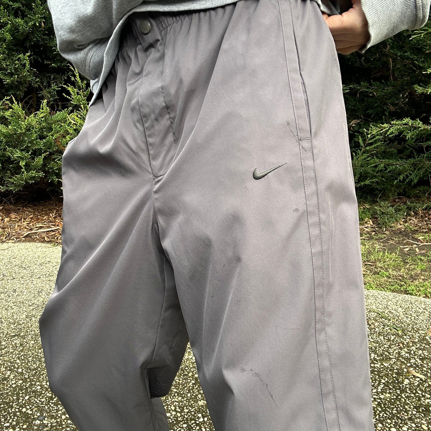 2000's Grey Nike Track Pants - L
