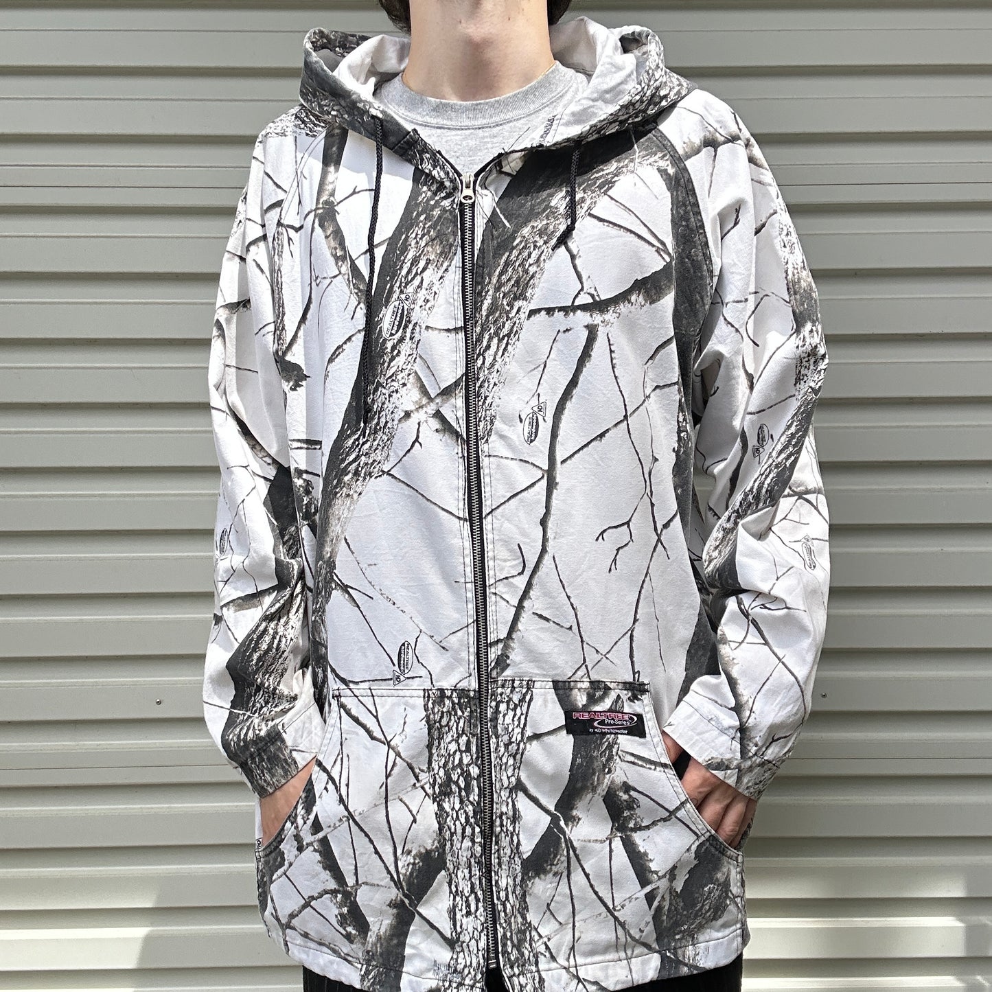 Vintage White Realtree Camo Light Weight Shell Jacket - L