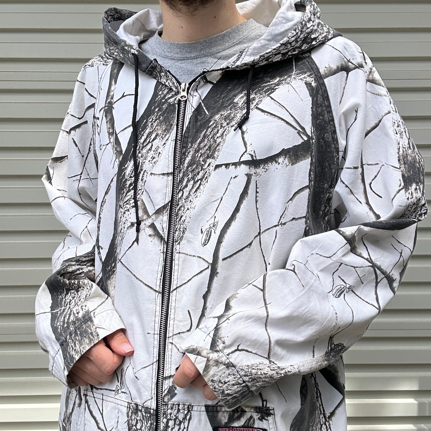 Vintage White Realtree Camo Light Weight Shell Jacket - L