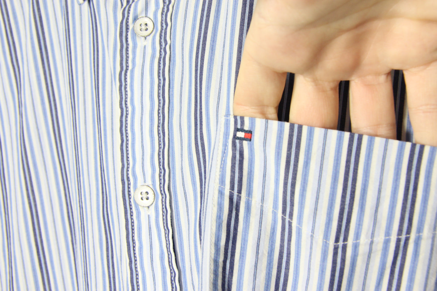 Vintage Tommy Hilfiger Short Sleeve Button Up - M
