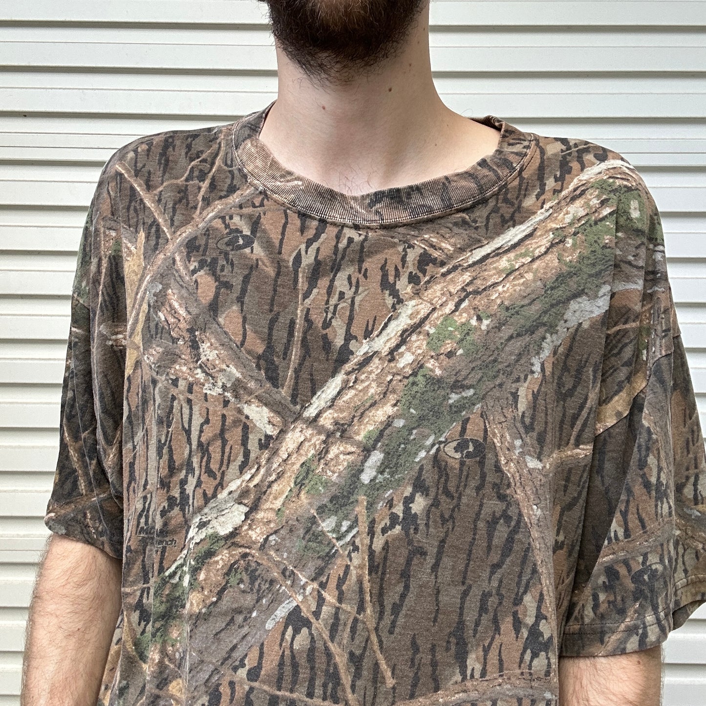 Vintage Realtree Camo Tee - L