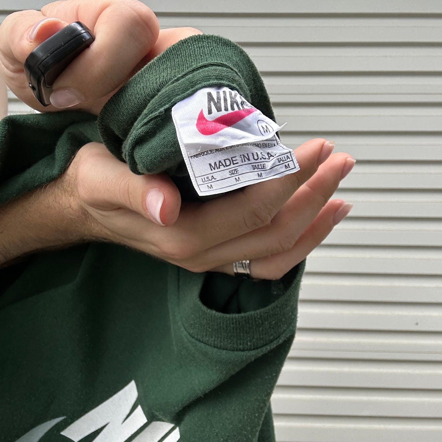 Vintage 90's Nike Graphic Tee - M