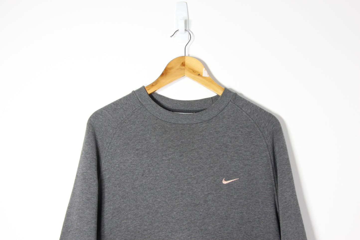 2000's Grey Nike Basic Sweatshirt - M
