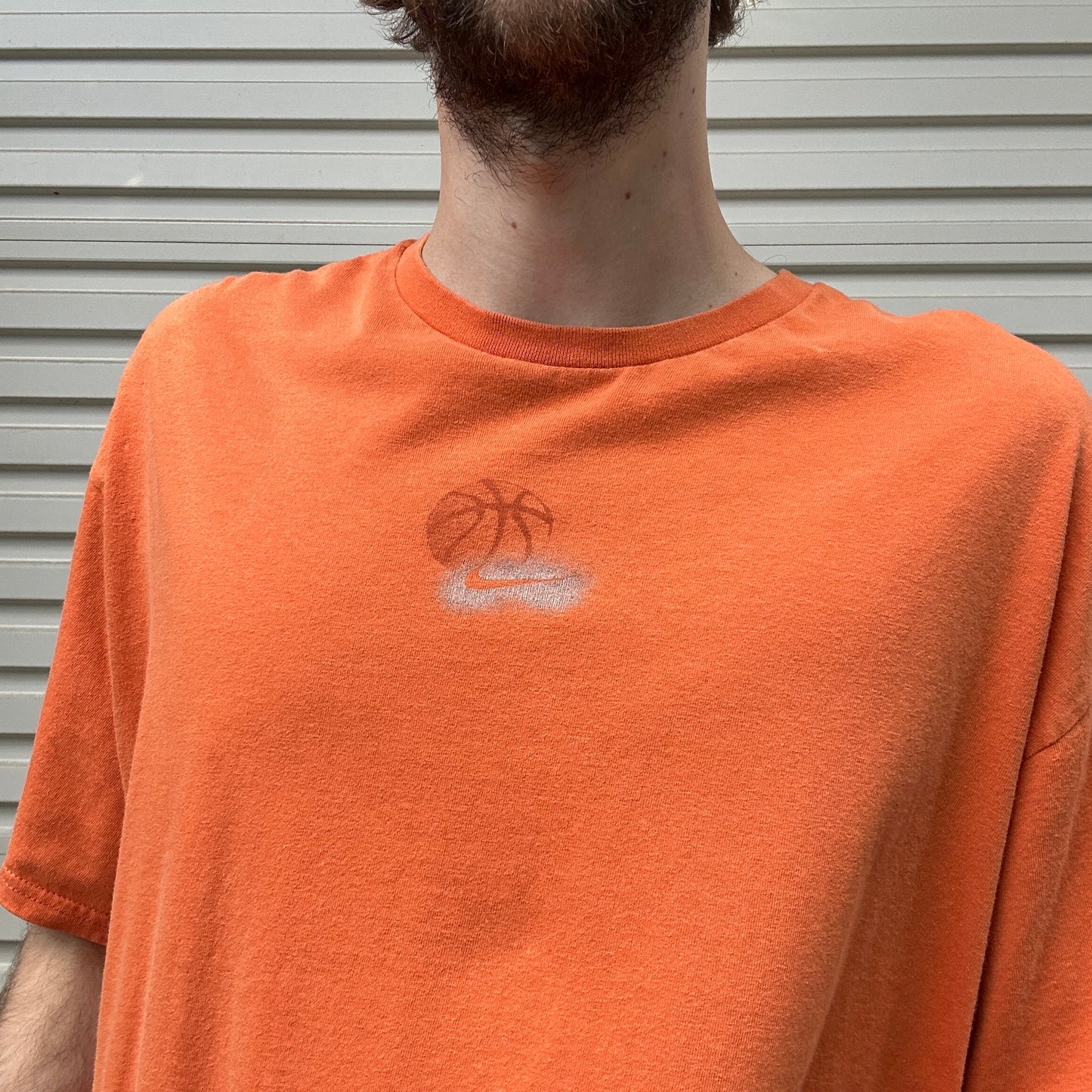 Vintage Nike Basketball Grapic Tee - XL