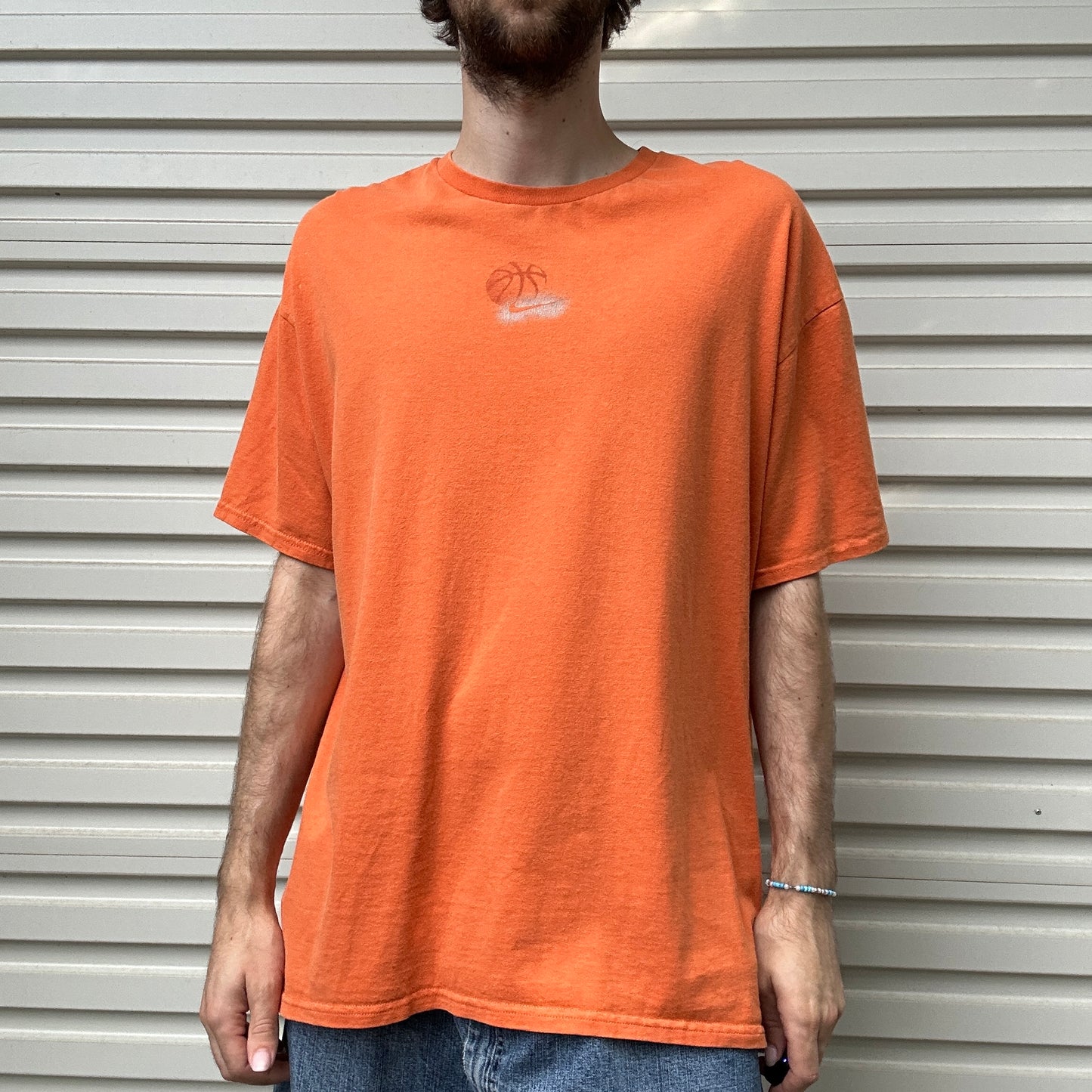 Vintage Nike Basketball Grapic Tee - XL