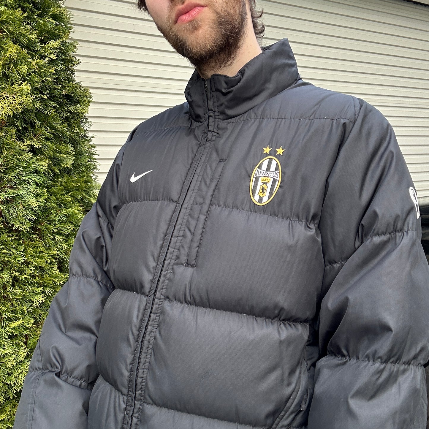 Vintage Nike Juventus Puffer Jacket - L