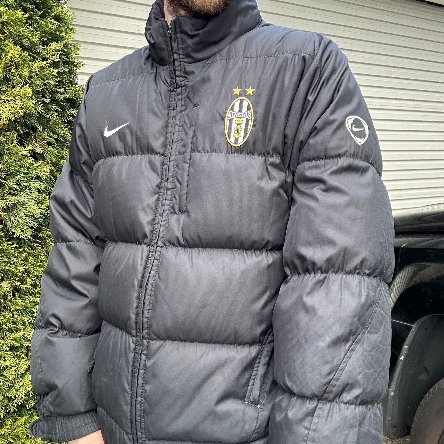 Vintage Nike Juventus Puffer Jacket - L