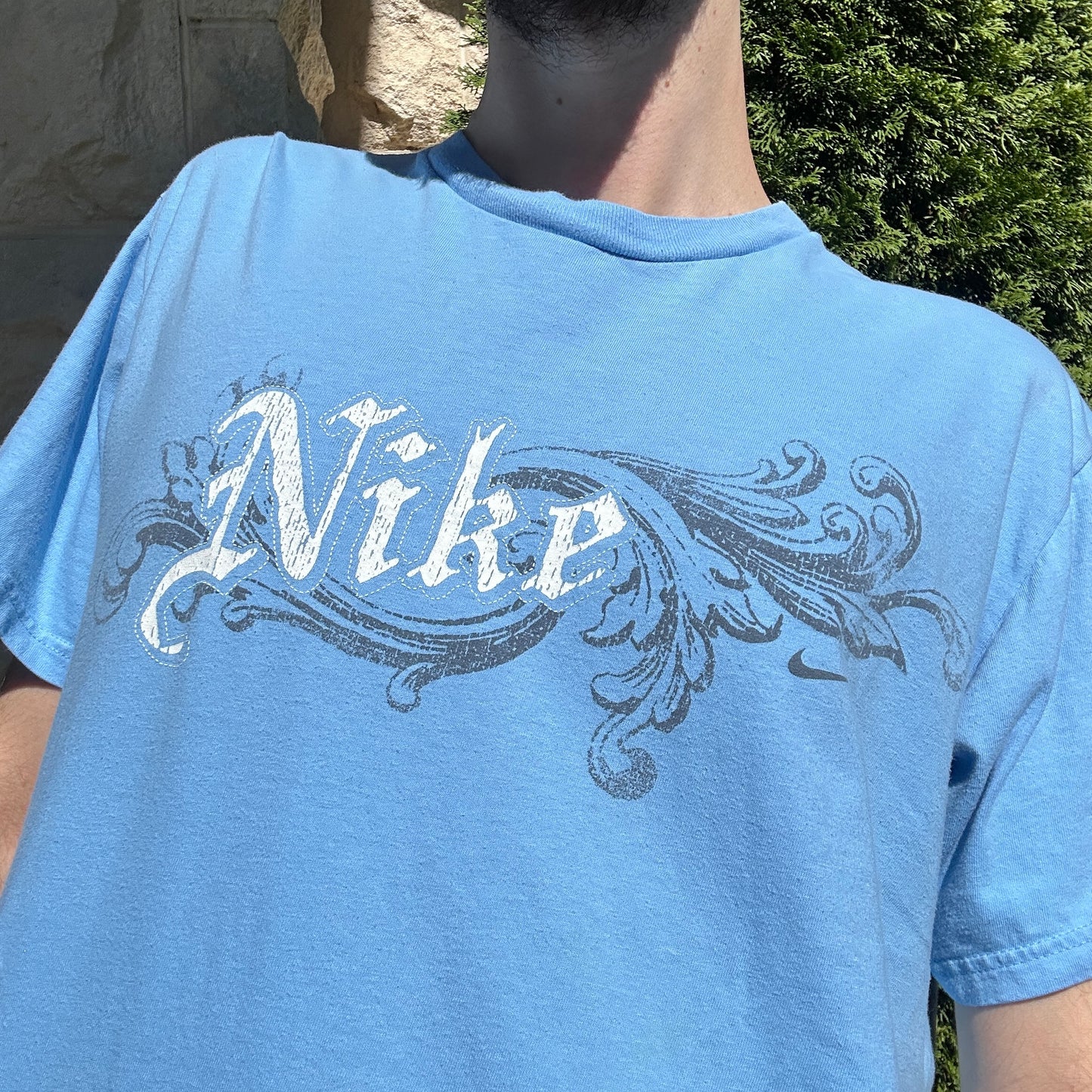 Vintage 2000's Nike Graphic Tee - L
