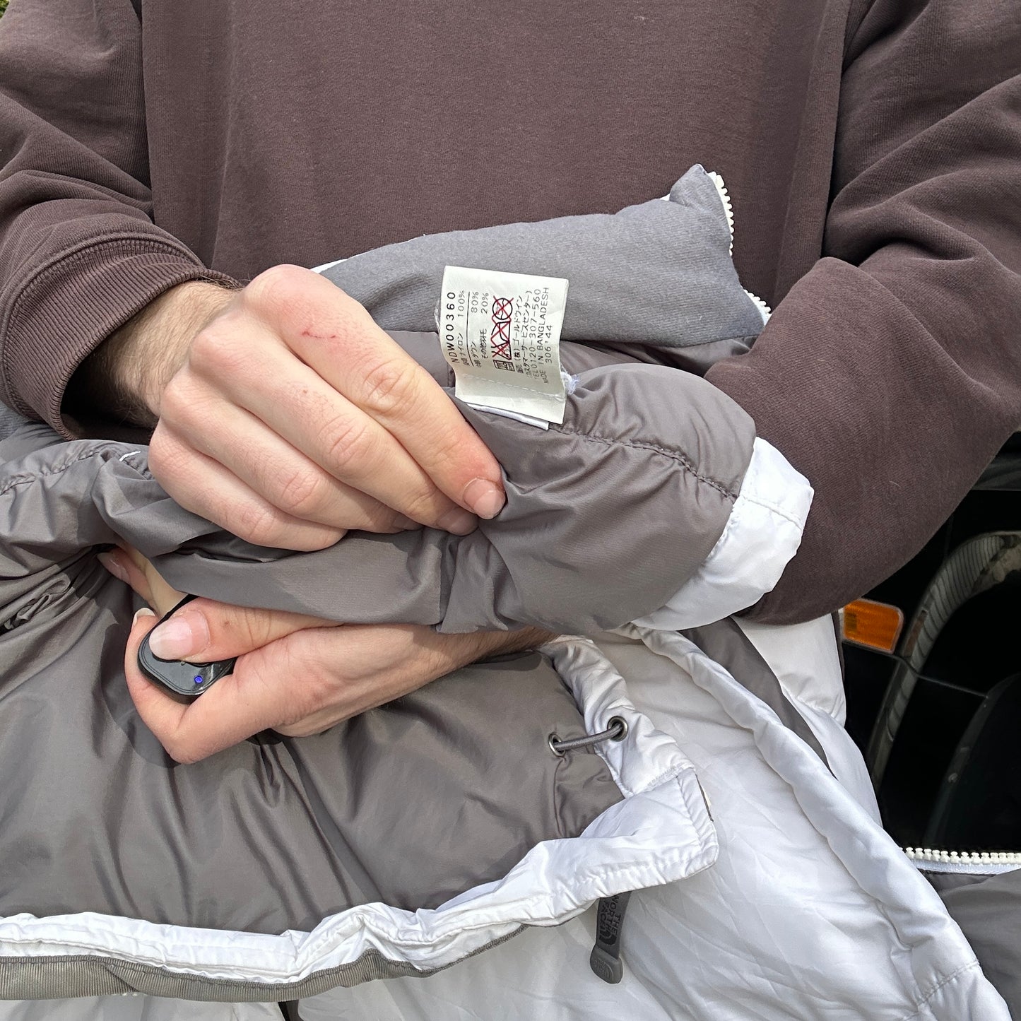 Vintage 2000's White North Face Puffer Jacket - L(W)