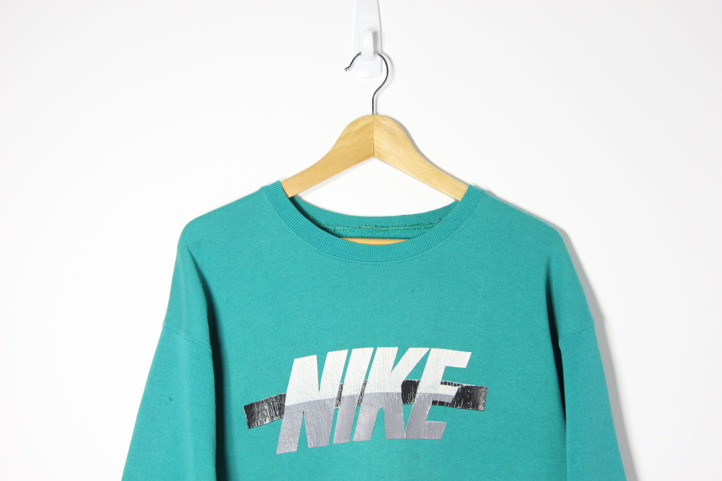 Vintage Nike Graphic Sweatshirt - M