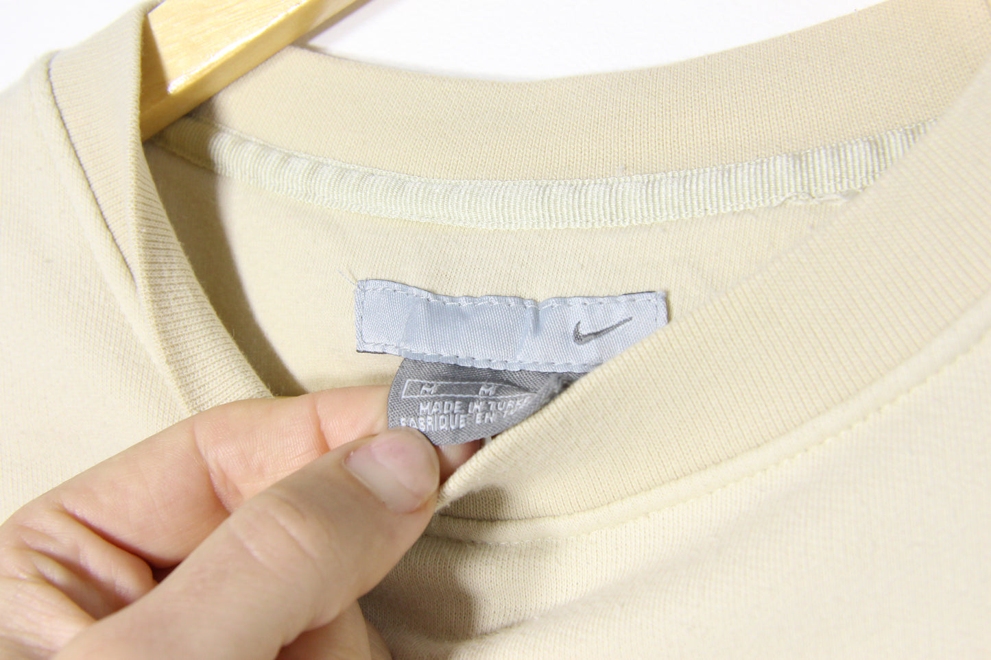 Vintage Early 2000's Nike Basic Sweatshirt - M