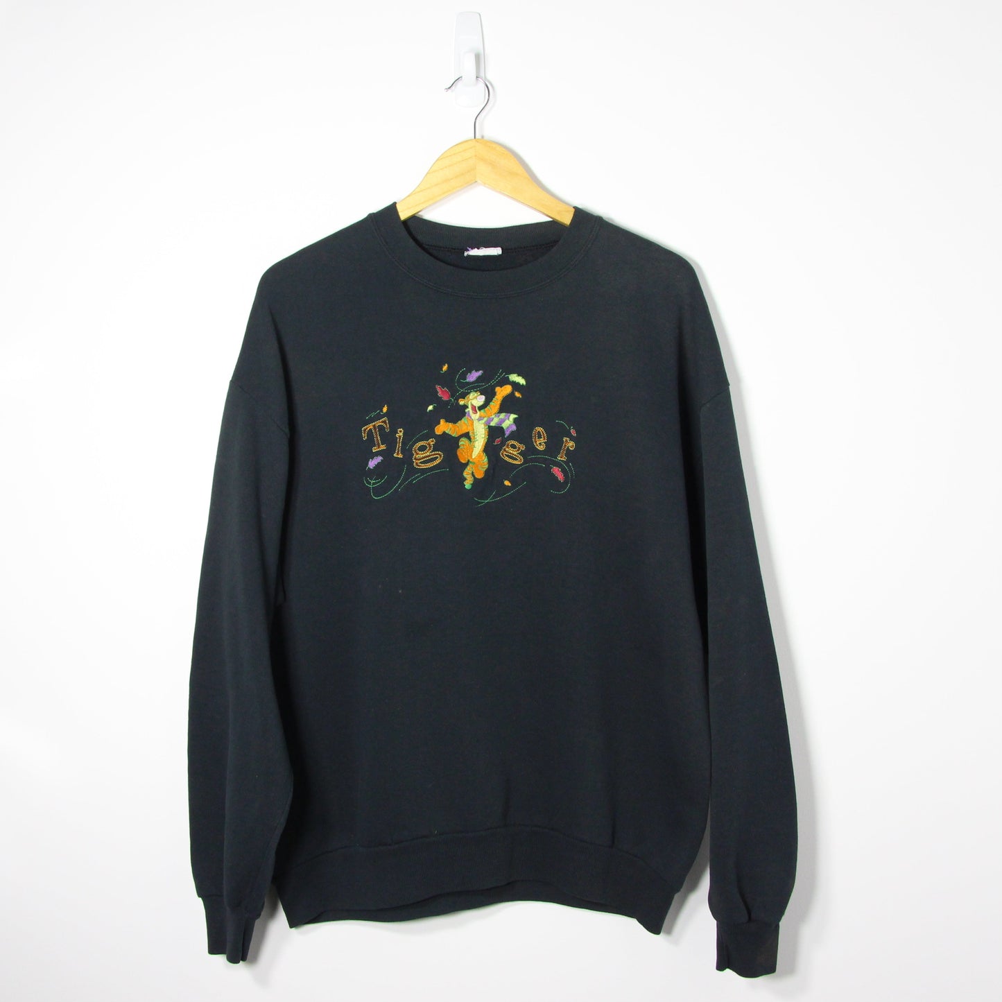 Vintage Tigger Embroidery Sweatshirt - L