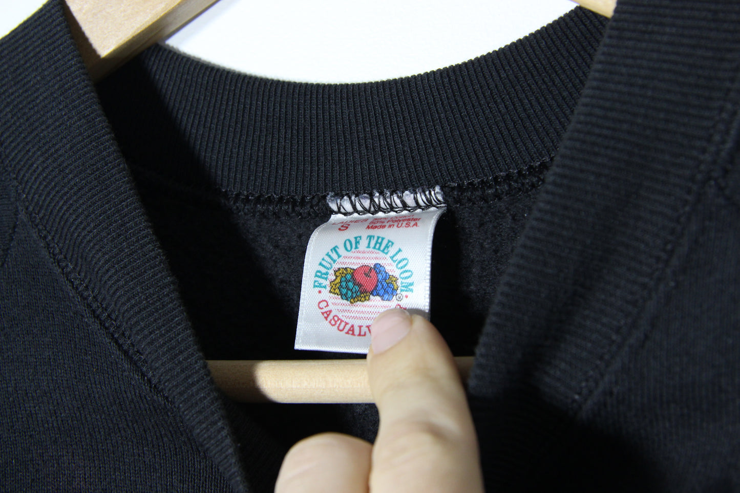 1990's Pooh Embroidered Sweatshirt - S (W)