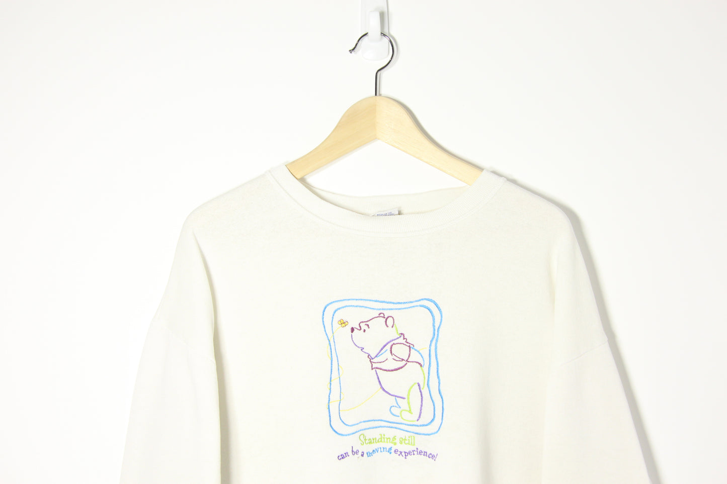 1990's Pooh Embroidered Sweatshirt - L (W)