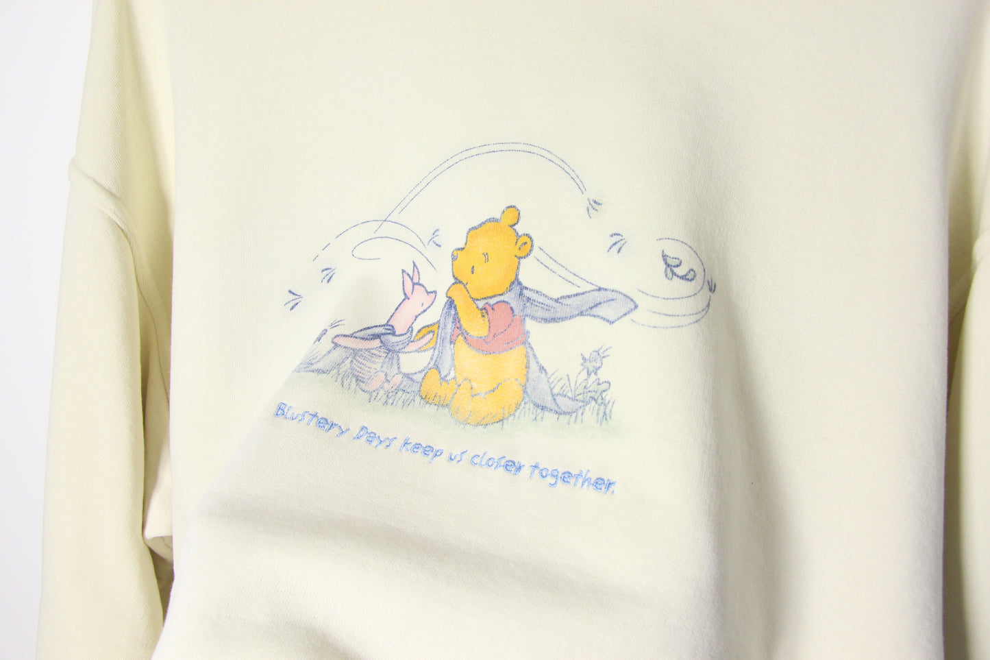 1990's Winnie The Pooh Graphic Sweatshirt - M/L