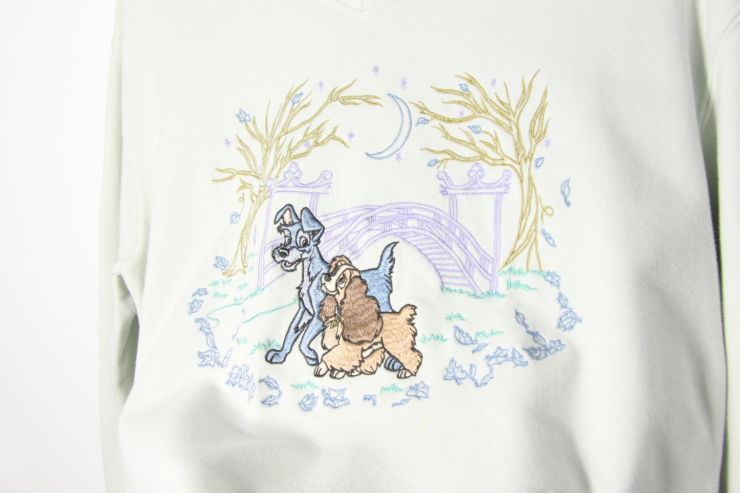 Vintage Lady & the Tramp Embroidered Sweatshirt - M