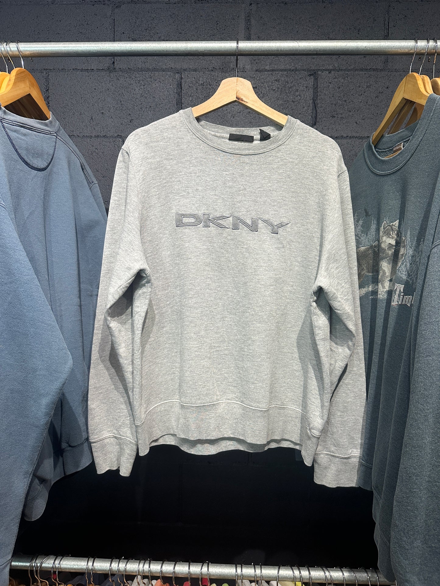 Vintage DKNY Embroidered Sweatshirt - M