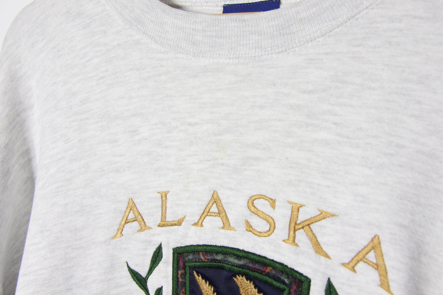 1990's Alaska USA Embroidered Sweatshirt - L