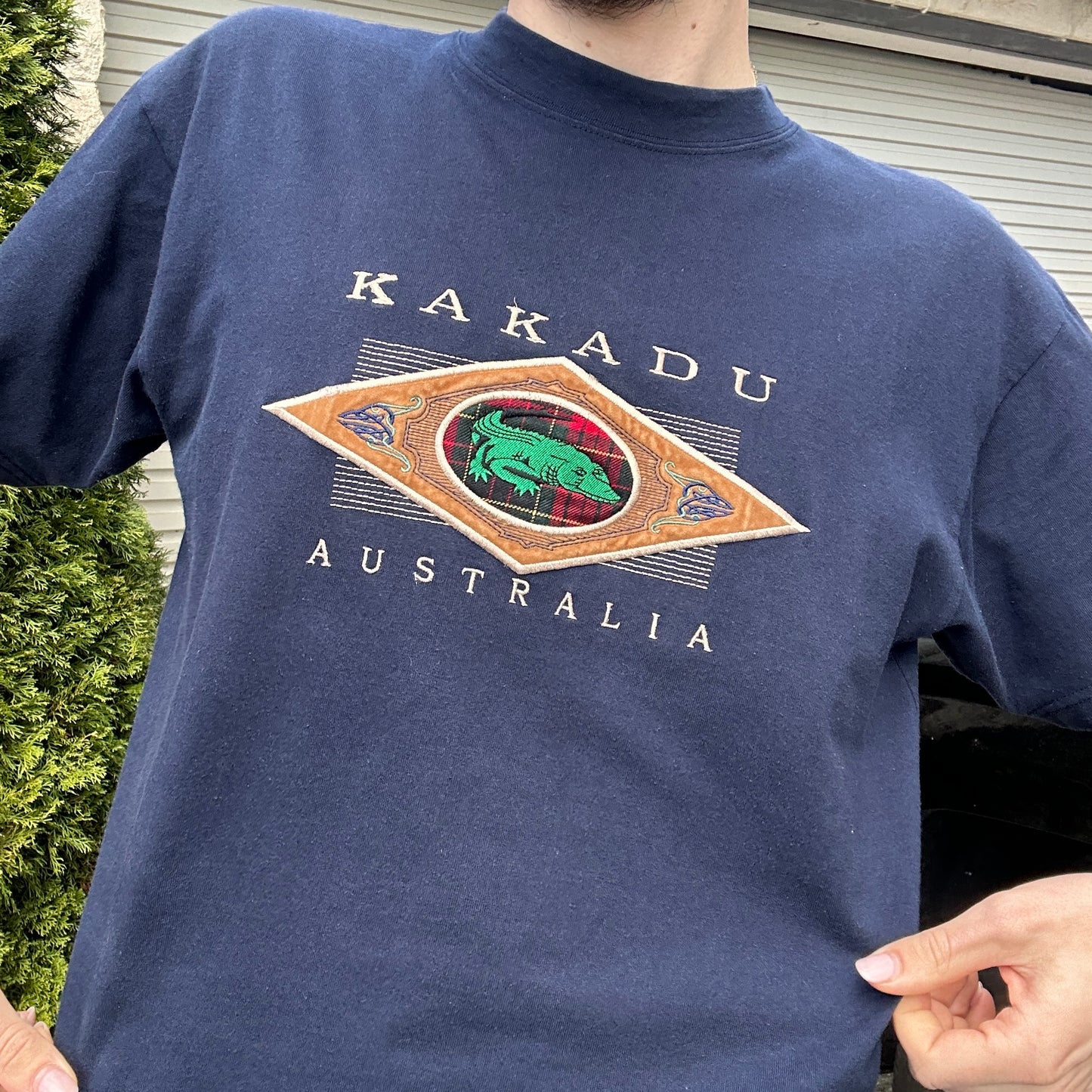 Vintage Kakadu Australia Embroidered - M