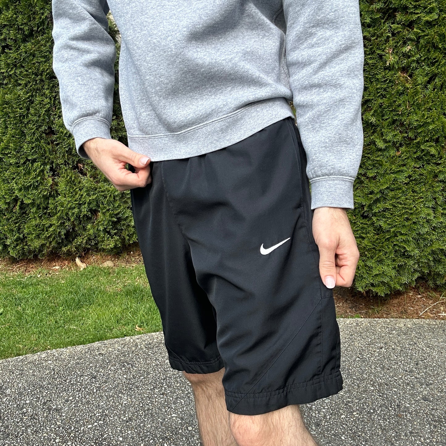 2000's Black Nike Tick Shorts - S/M