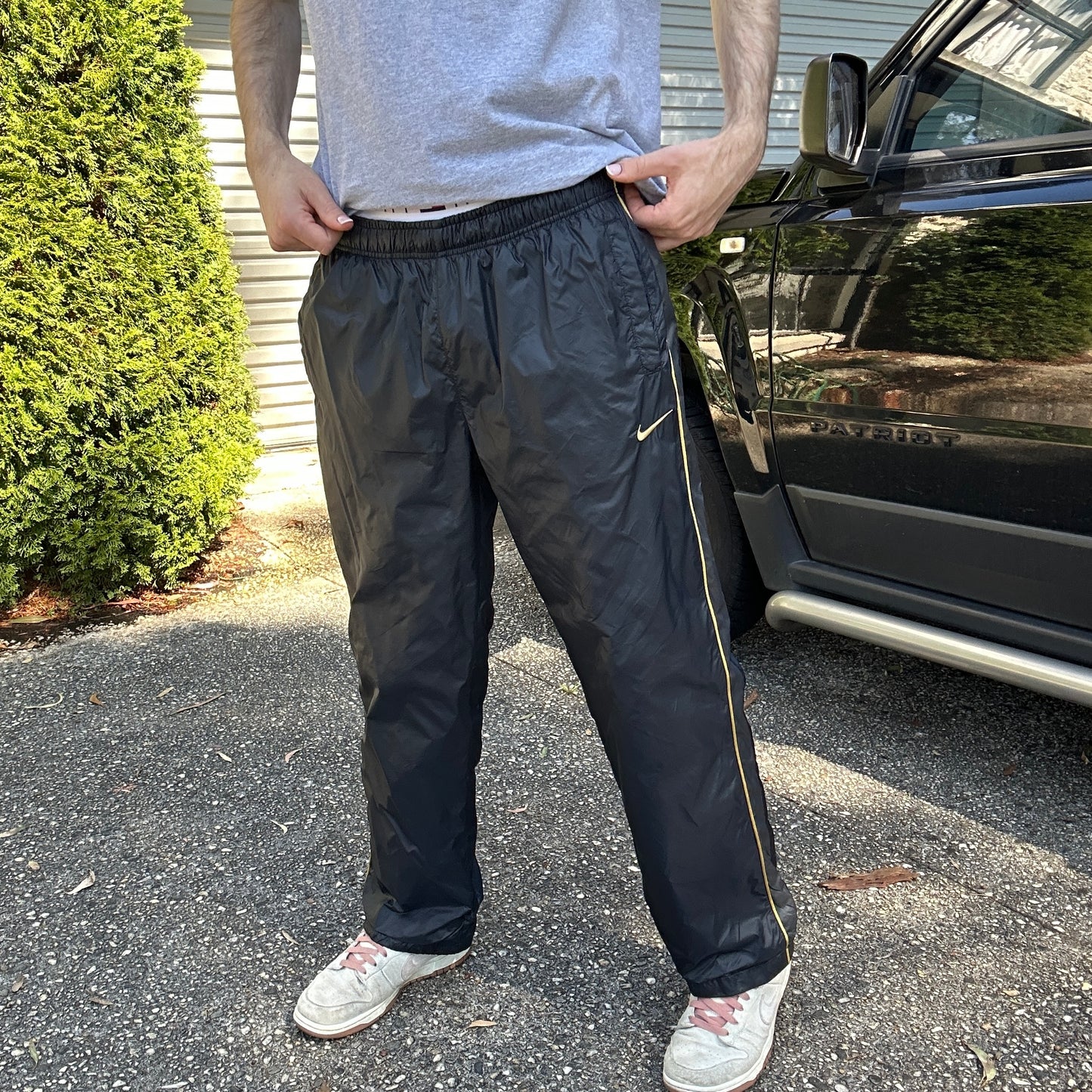 Vintage Black Nike Track Pants - L