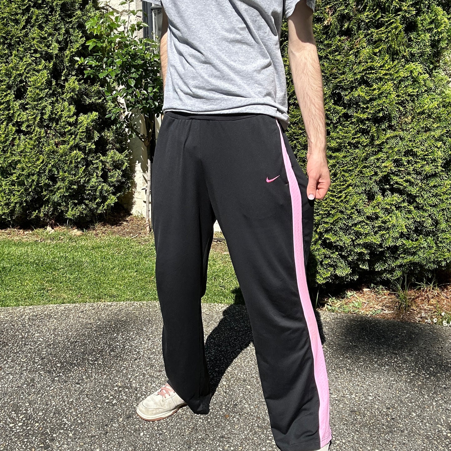 Vintager Nike Black & Pink Track Pants - XL(W)