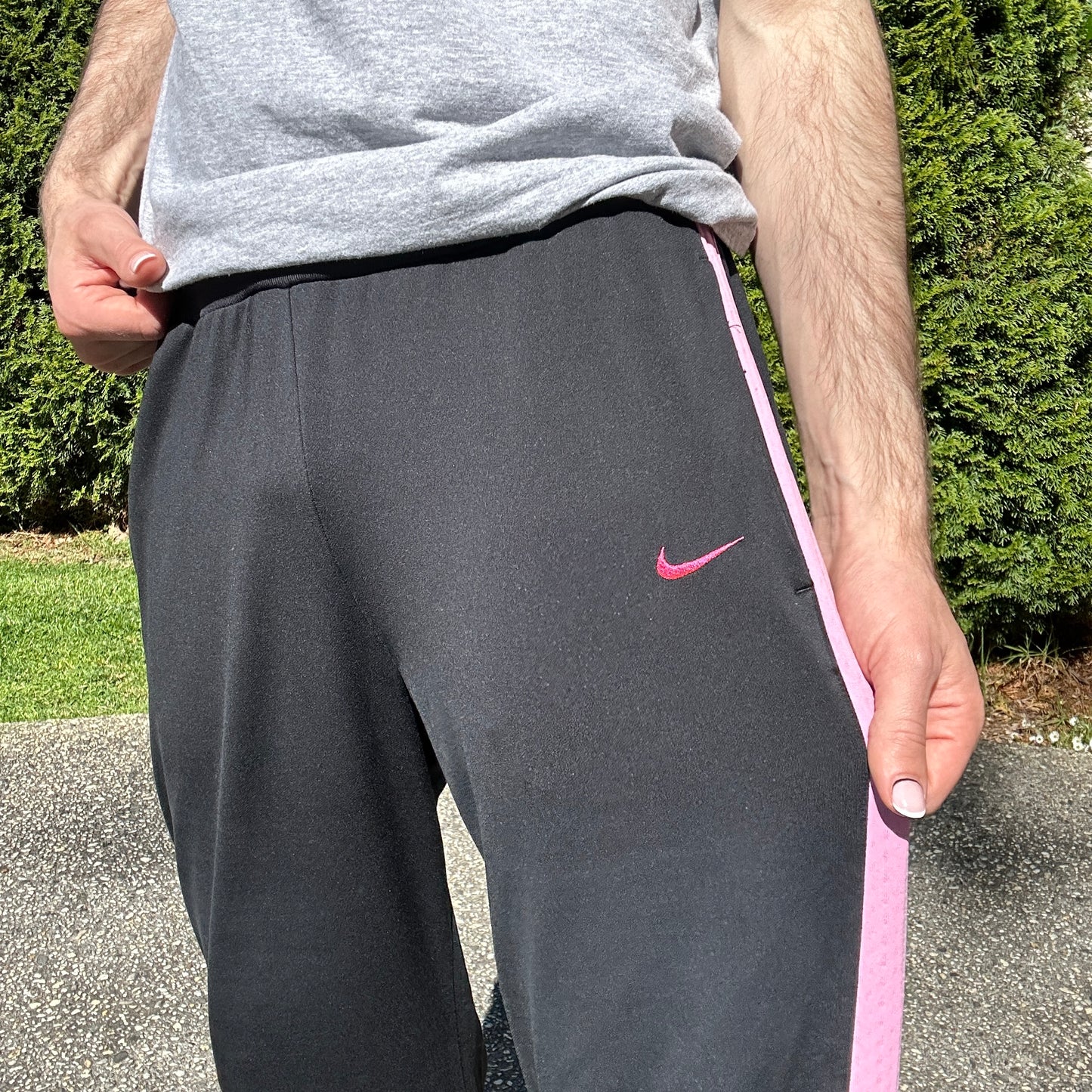 Vintager Nike Black & Pink Track Pants - XL(W)