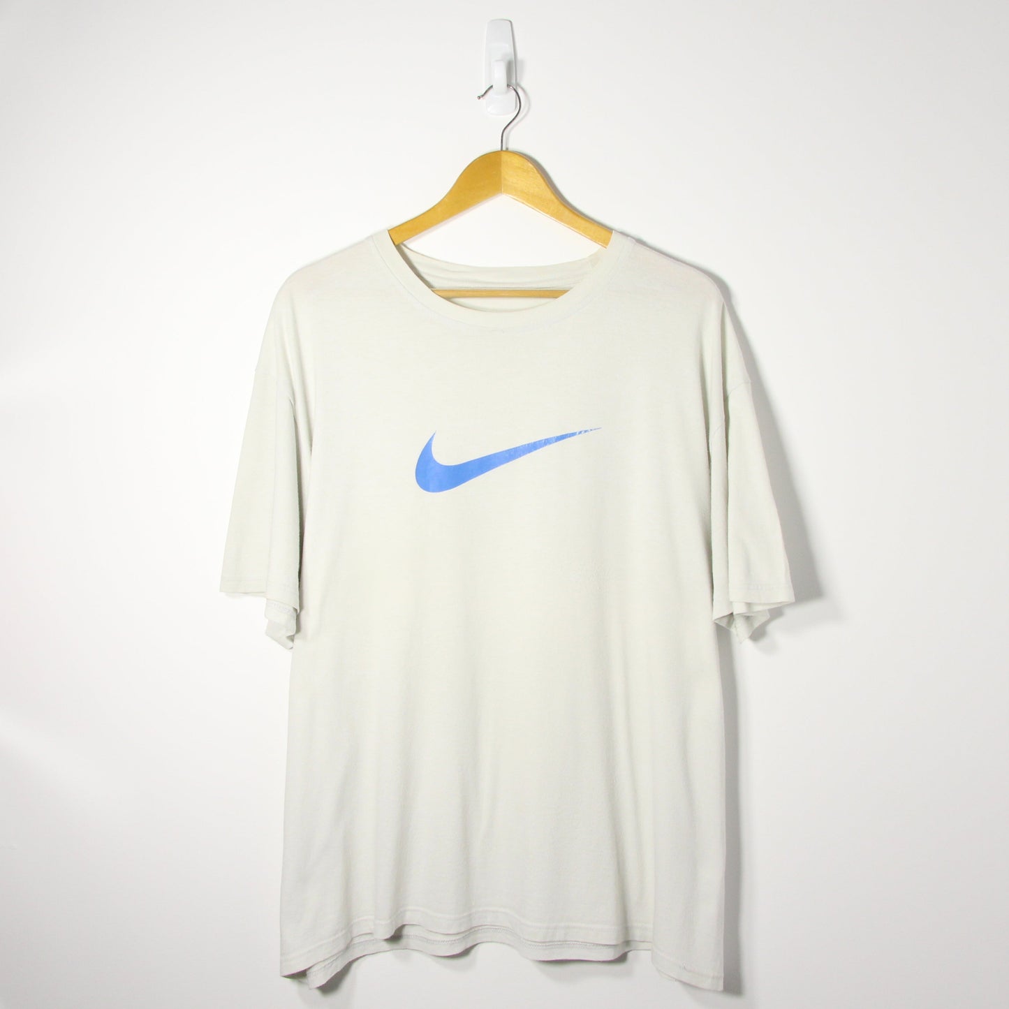 Vintage White Nike Swoosh T-shirt - L/XL