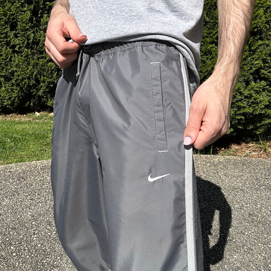 Vintage Grey NIke Track Pants - M(W)