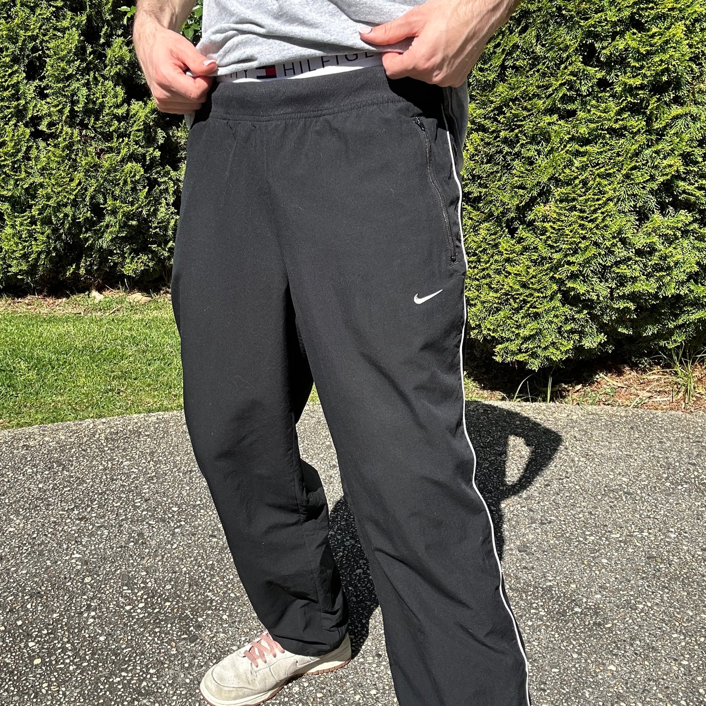 Vintage Black Nike Track Pants - L