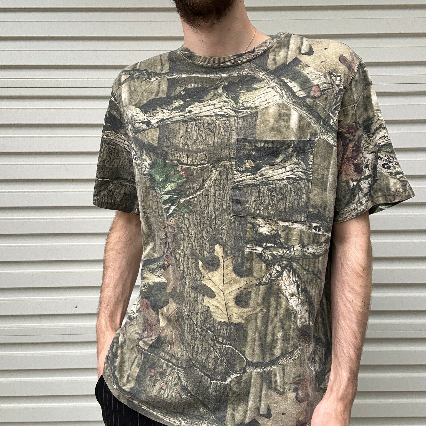 Vintage Realtree Camo Pocket Tee - L