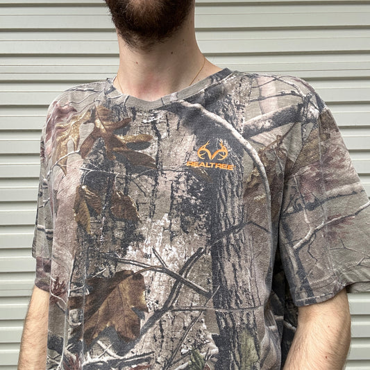 Vintage Realtree Camo Tee - XL